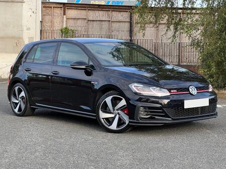 VOLKSWAGEN GOLF 2.0 TSI GTI Performance